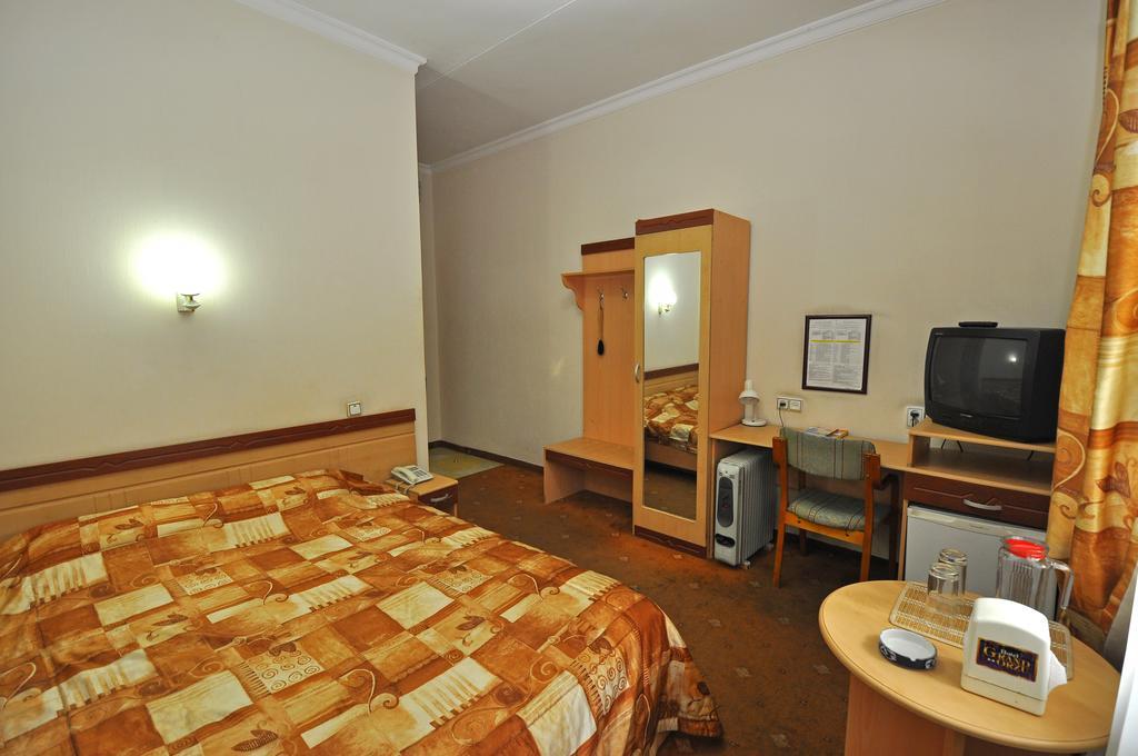 Grand Orzu Hotel Tashkent Phòng bức ảnh
